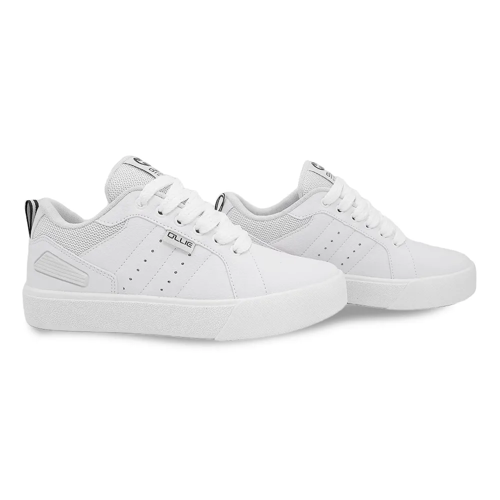 Tênis infantil branco Ollie Cyclone INF-501 em destaque mostrando conforto e design